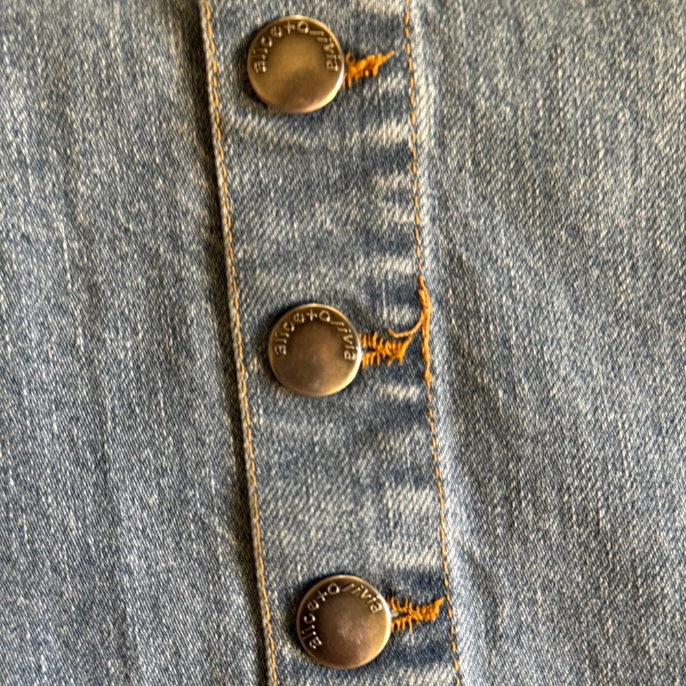 Alice and Olivia Jeans with Button Detail - Picture 7 of 7